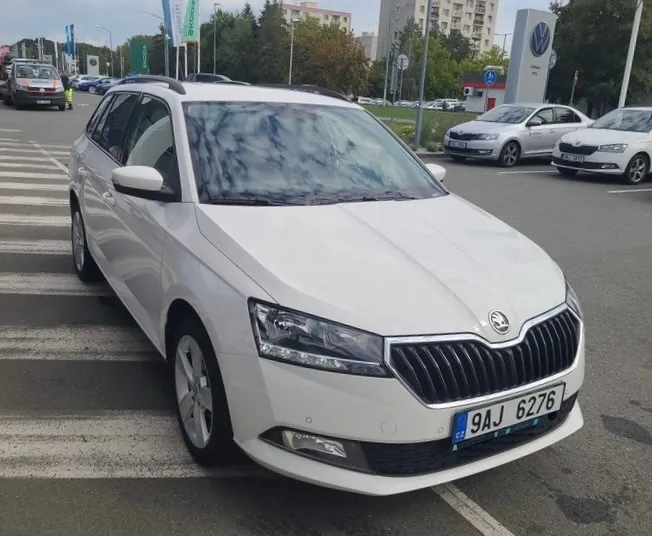 Skoda Fabia 2022 photo 3