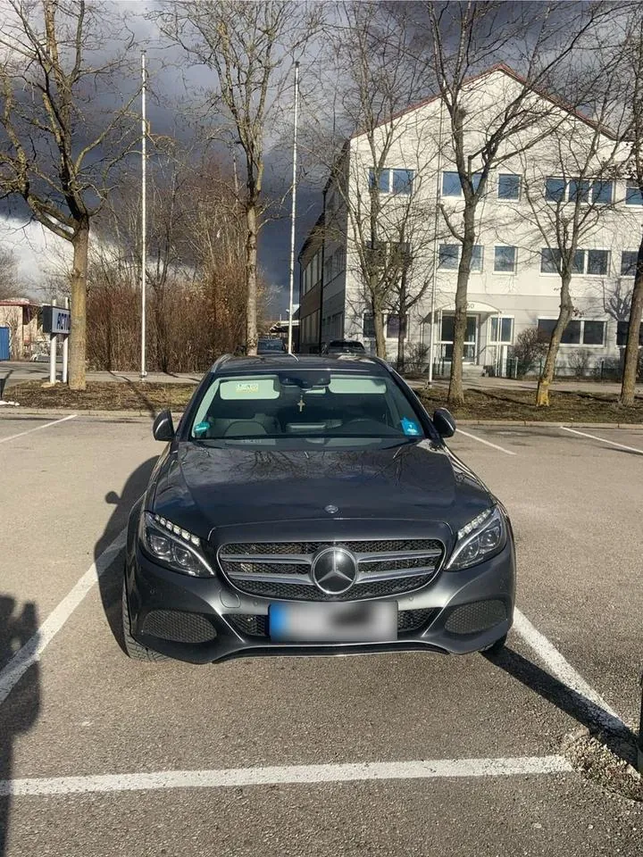 Mercedes-Benz C 220 D