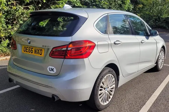 BMW 2 Series Active Tourer 2016 photo 2