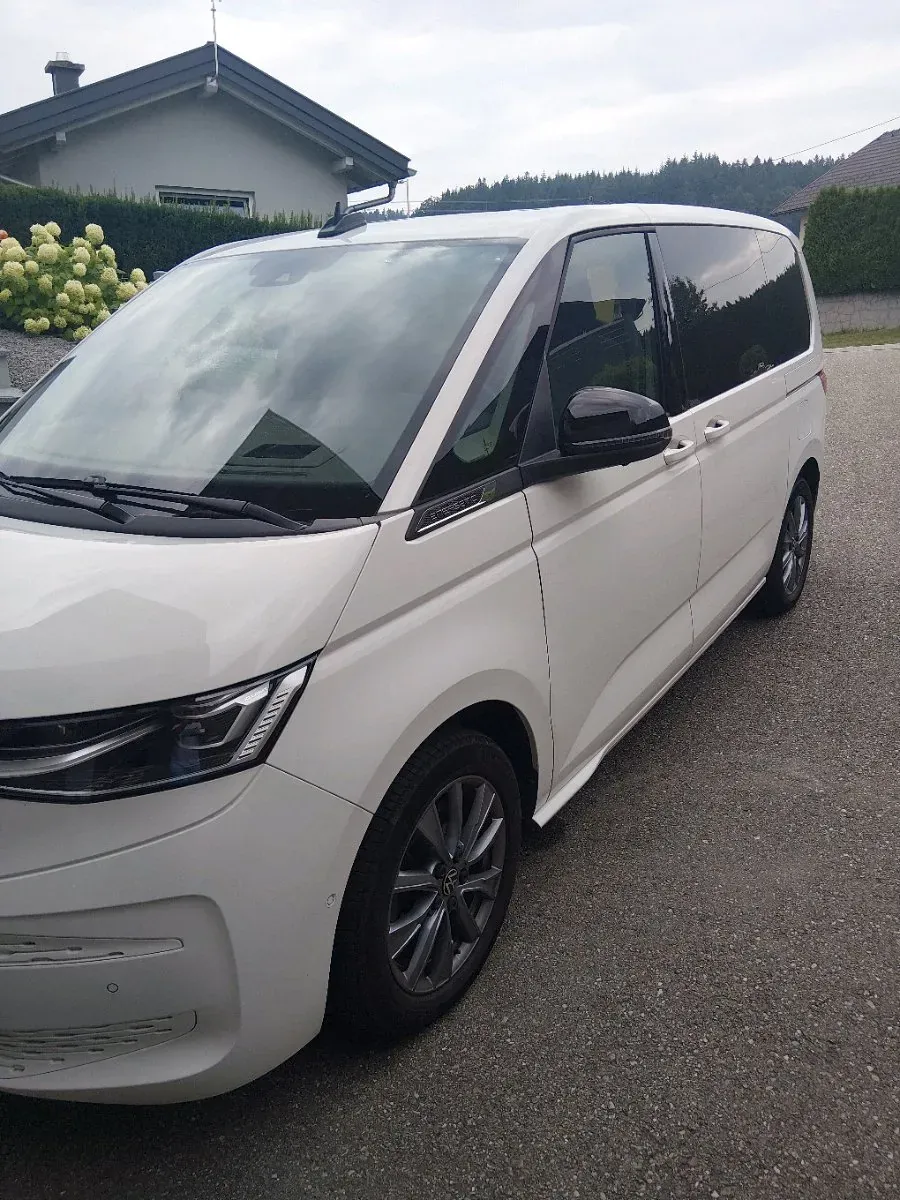 Volkswagen T7 2022 photo 2