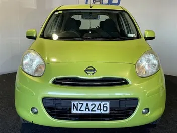 Nissan March 2012 photo 3