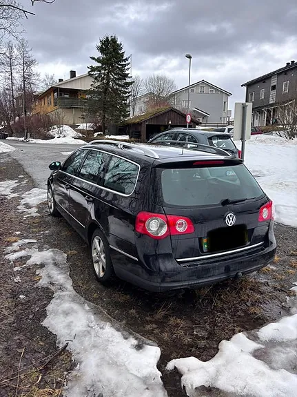 Volkswagen Passat 2009 photo 2
