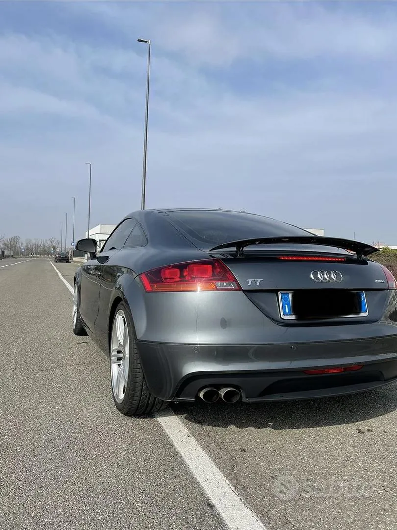 Audi Tt 2011 photo 4