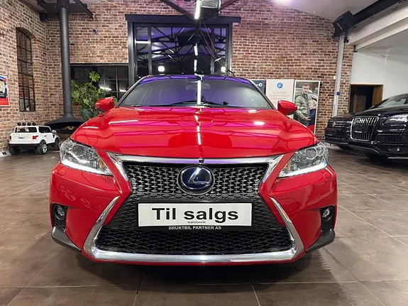 Lexus Ct200H 2016 photo 3