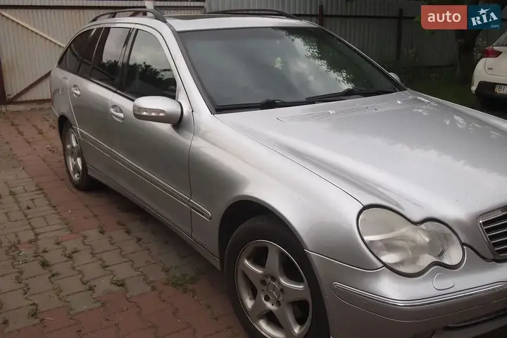 Mercedes-Benz C-Class 2000 photo 2