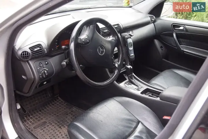 Mercedes-Benz C-Class 2000 photo 3