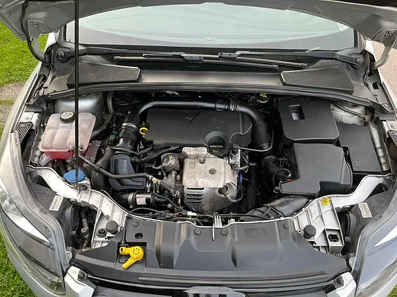 Ford Focus 2013 photo 3