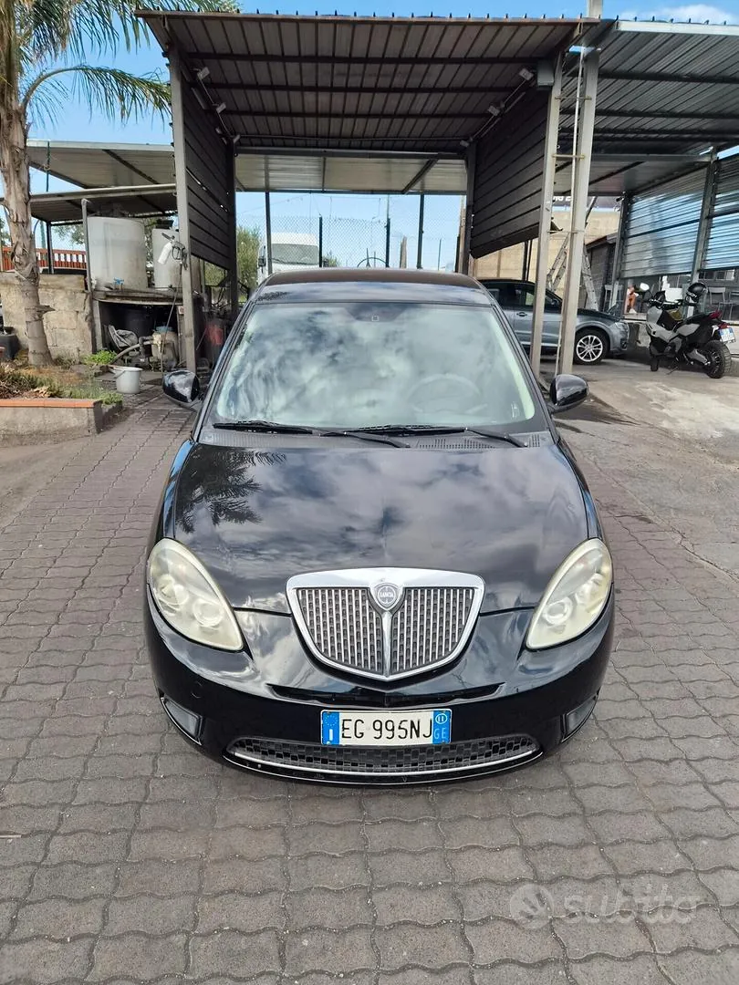 Lancia Ypsilon 2011 photo 3