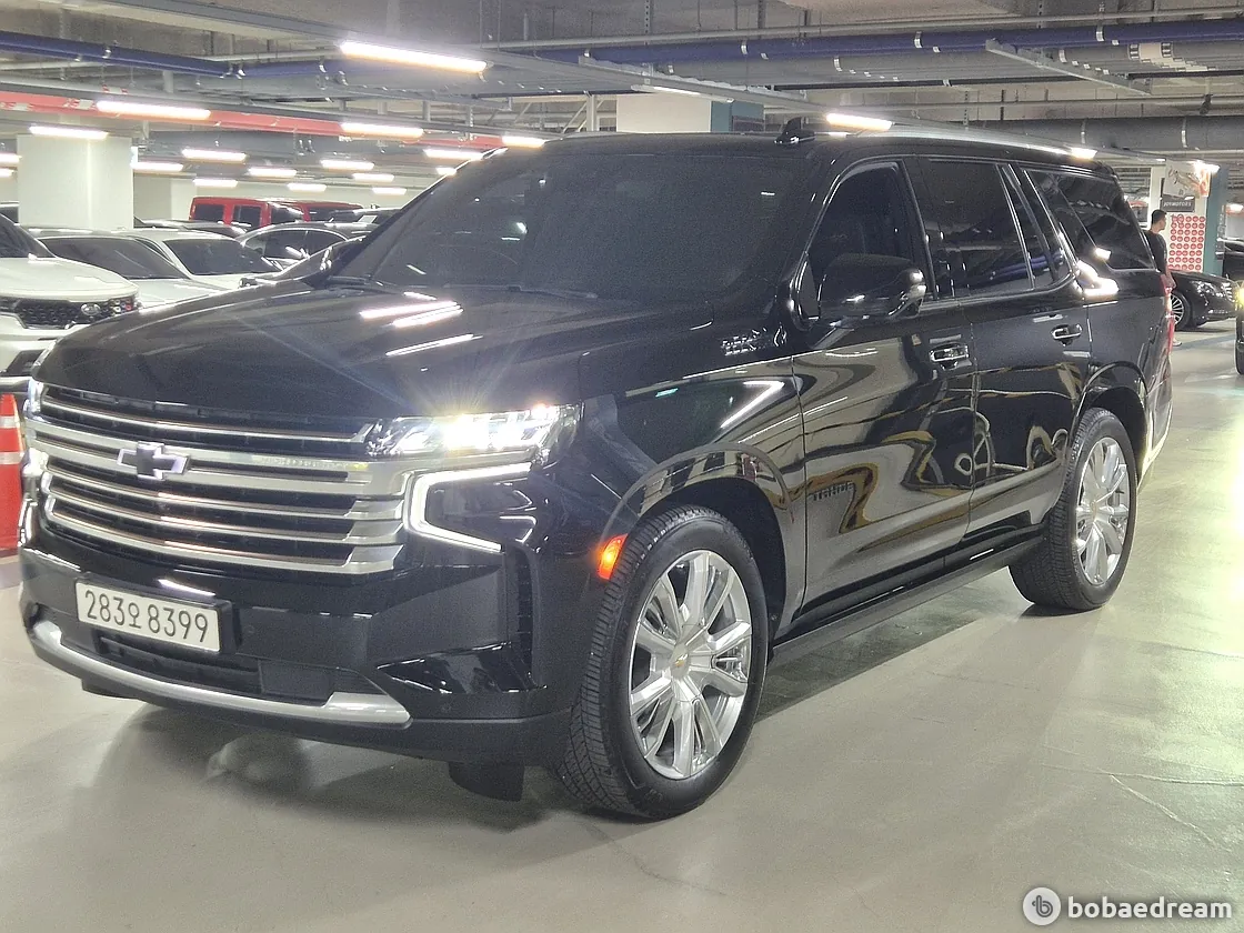 Chevrolet Tahoe 2023 photo 2