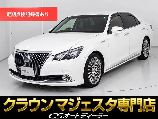 Toyota Crown Majesta F