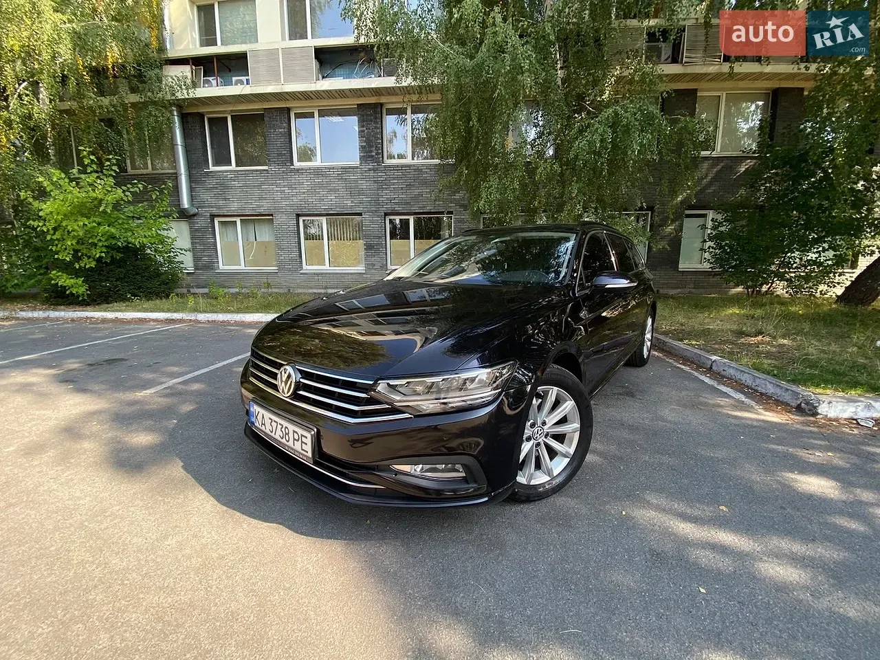Volkswagen Passat 2019 photo 3