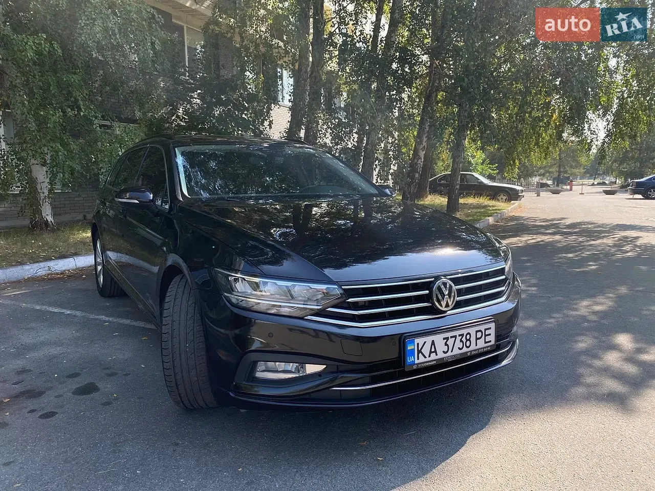 Volkswagen Passat 2019 photo 2