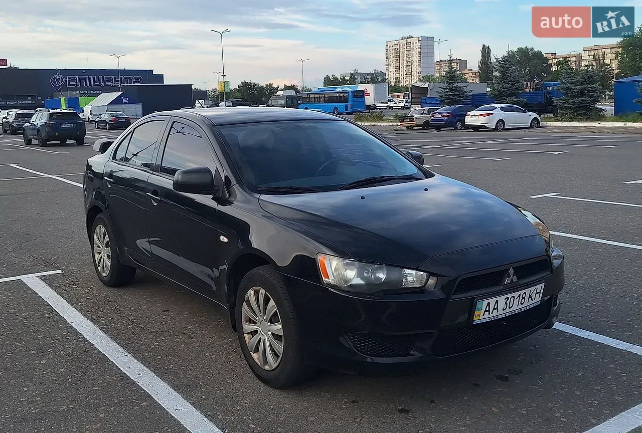 Mitsubishi Lancer