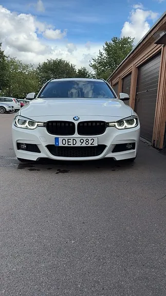 BMW 320I 2018 photo 4