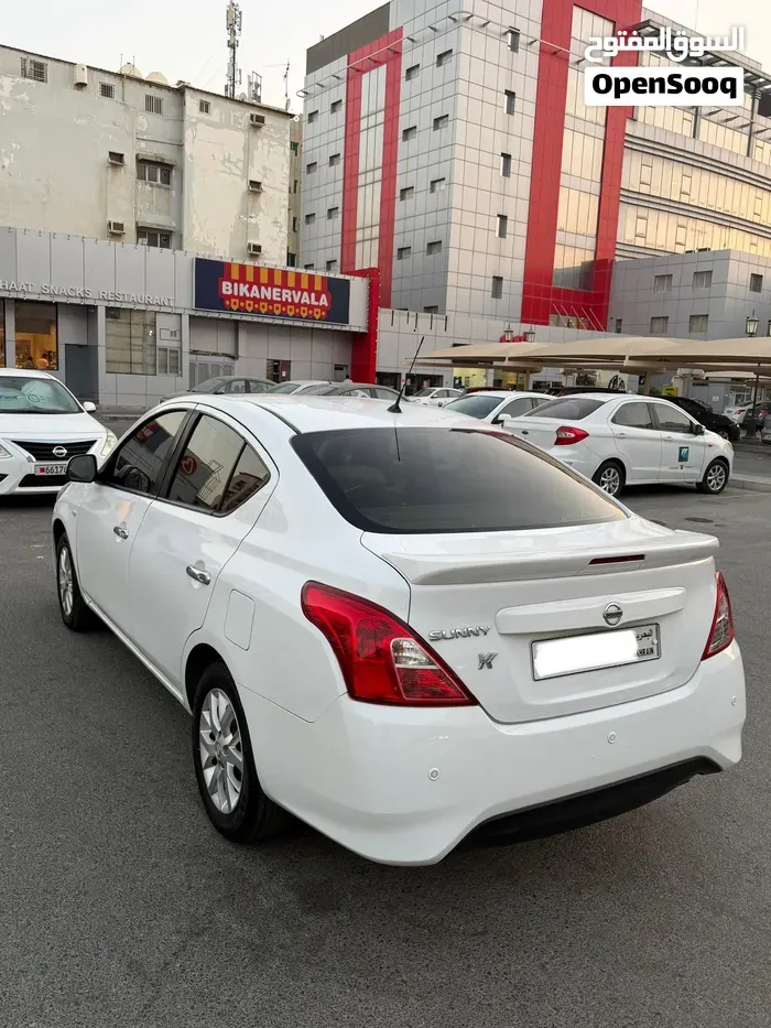 Nissan Sunny 2022 photo 4