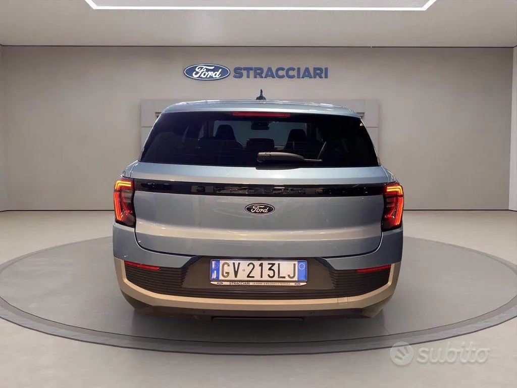 Ford Explorer 2024 photo 5