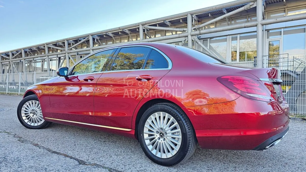 Mercedes-Benz C 400 2017 photo 5