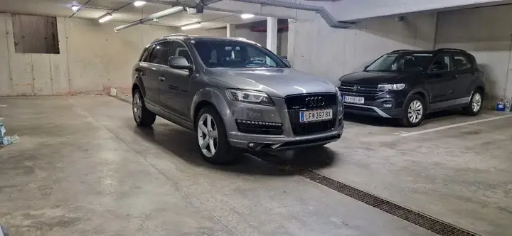 Audi Q7 2009 photo 3