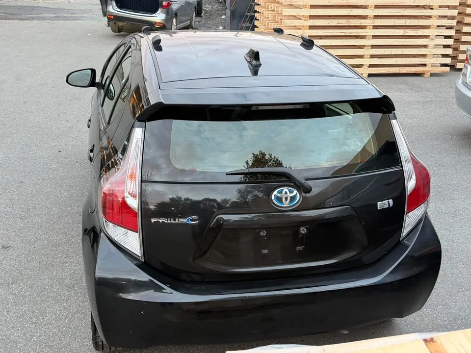 Toyota Prius C 2016 photo 5