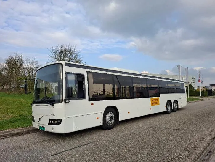 Volvo 8700Le