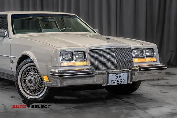 Buick Riviera 1980 photo 2