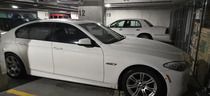 BMW 5 Series 2013 photo 2