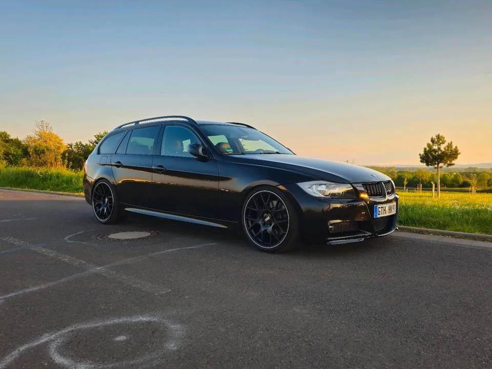BMW 330I