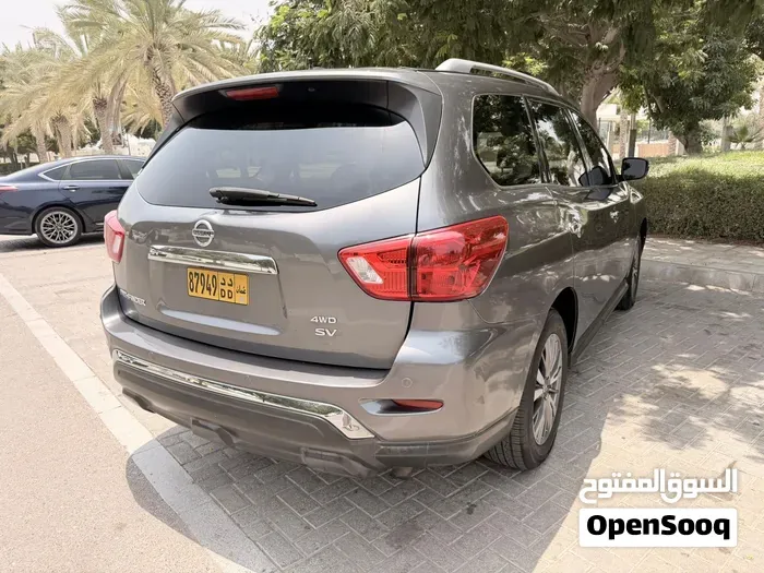 Nissan Pathfinder 2018 photo 2