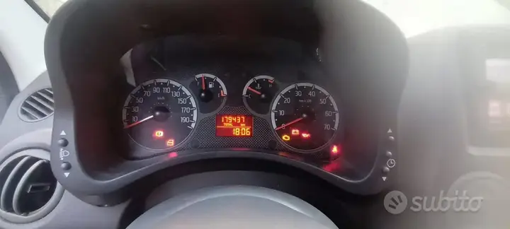 Fiat Panda 2012 photo 5