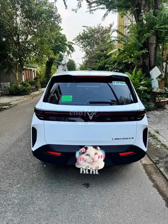 Vinfast Limo Green 2026 photo 2