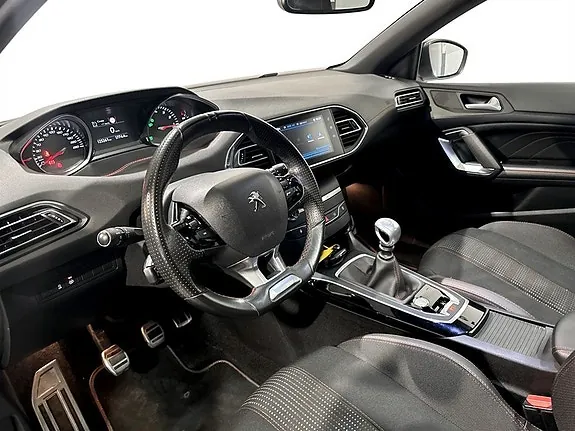 Peugeot 308 2018 photo 4