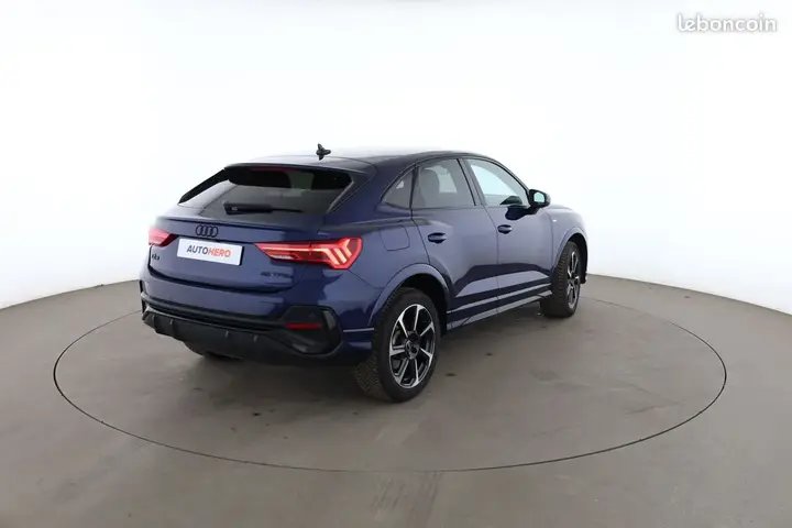 Audi Q3 2023 photo 3