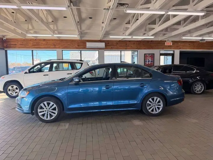 Volkswagen Jetta 2017 photo 4