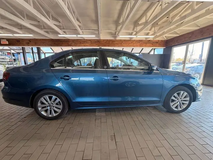 Volkswagen Jetta 2017 photo 5