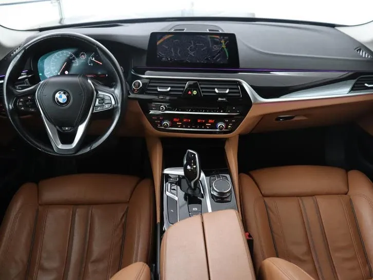 BMW 5 Series 2018 photo 3