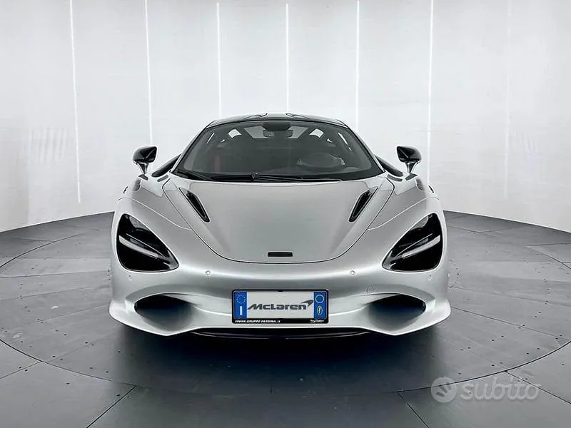 Mclaren 750S 2026 photo 2