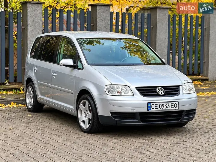 Volkswagen Touran 2003 photo 4