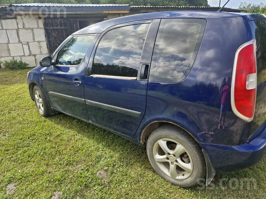 Skoda Roomster 2012 photo 3