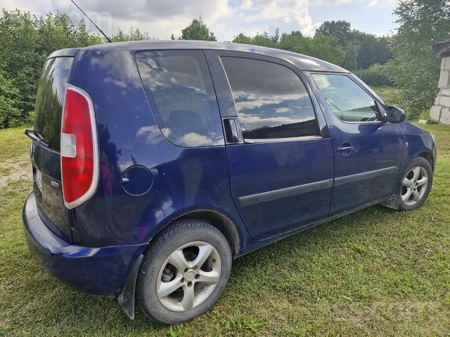 Skoda Roomster 2012 photo 4