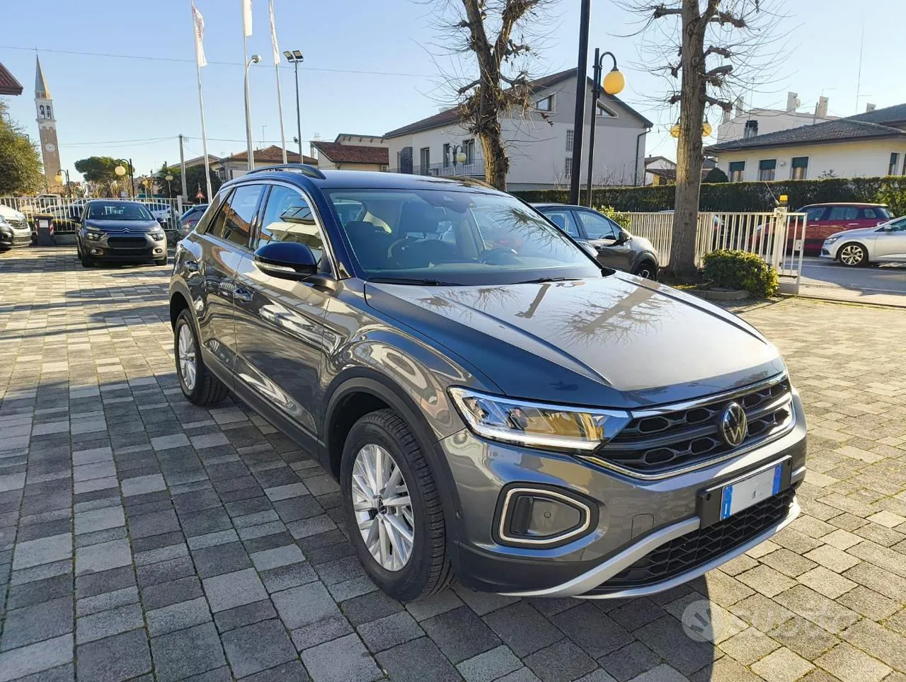 Volkswagen T-Roc 2025 photo 2