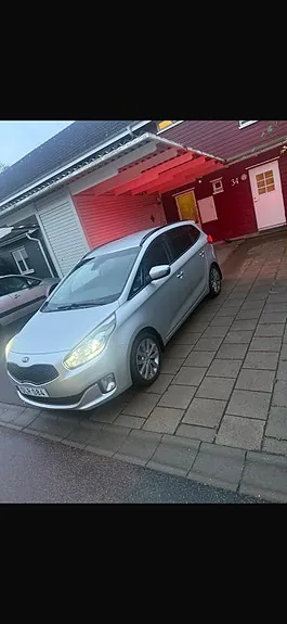 Kia Carens 2014 photo 2