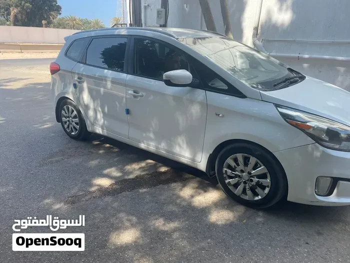 Kia Rondo 2016 photo 2