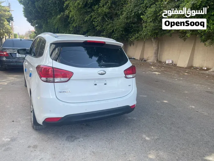 Kia Rondo 2016 photo 3