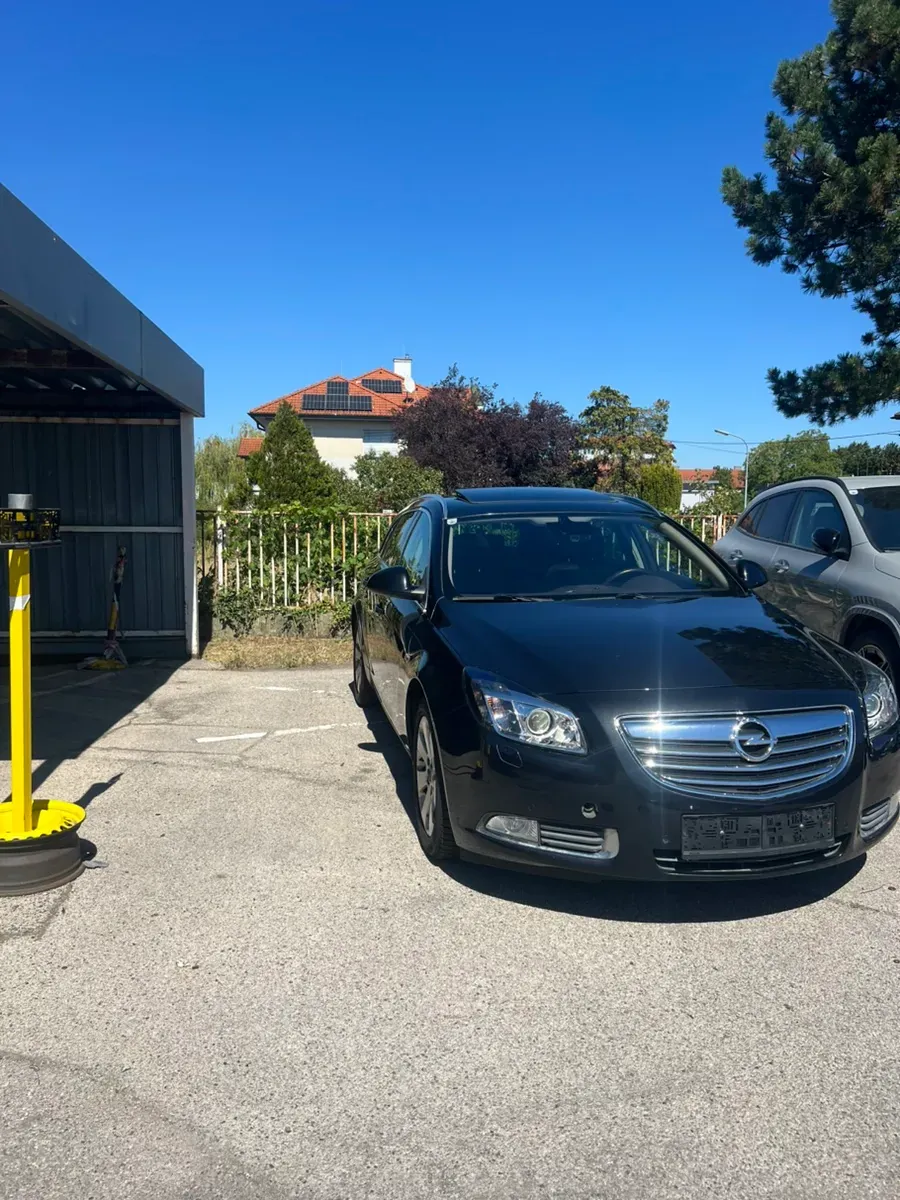 Opel Insignia 2012 photo 3