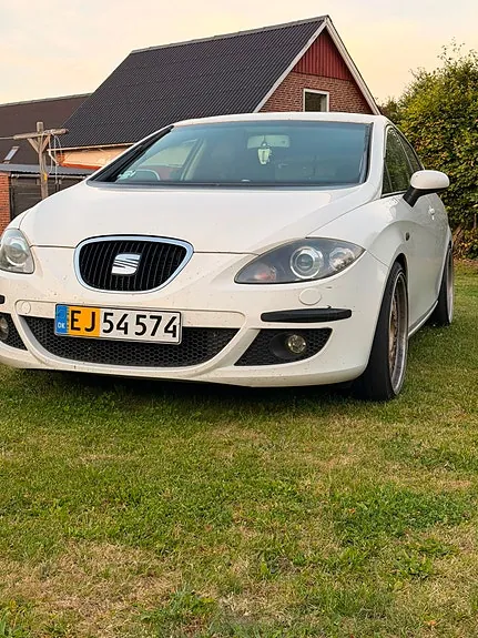 Seat Leon 2008 photo 3