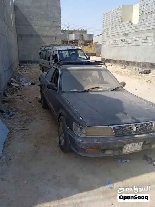 Toyota Crown 1991 photo 2