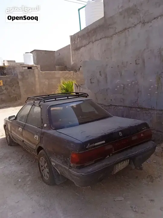 Toyota Crown 1991 photo 4