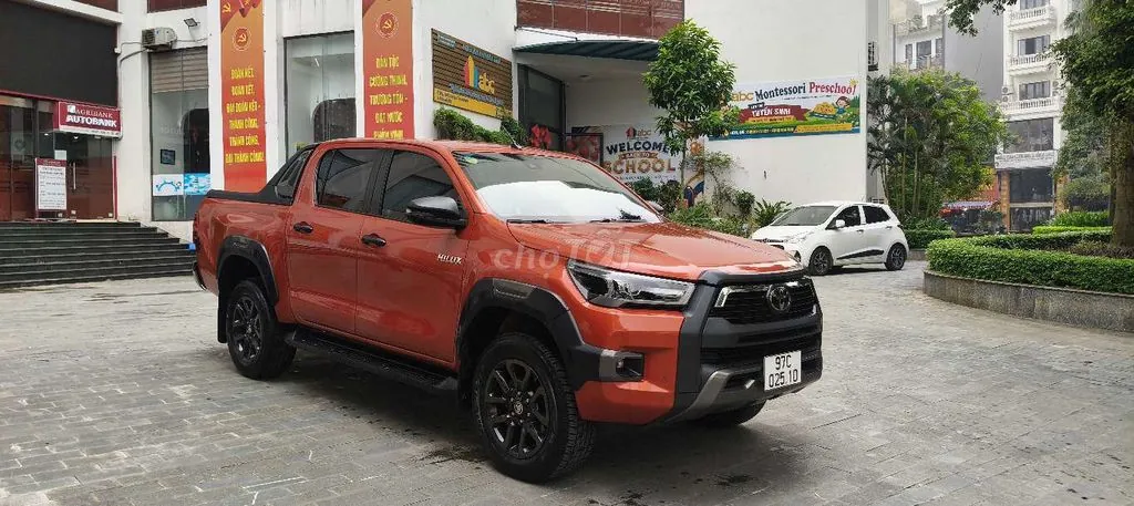 Toyota Hilux 2021 photo 2