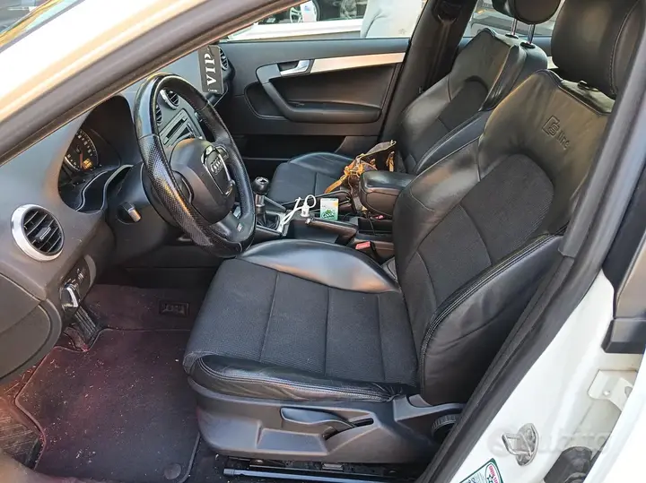 Audi A3 2010 photo 2