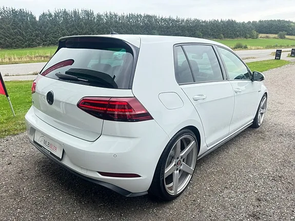 Volkswagen Golf 2018 photo 3